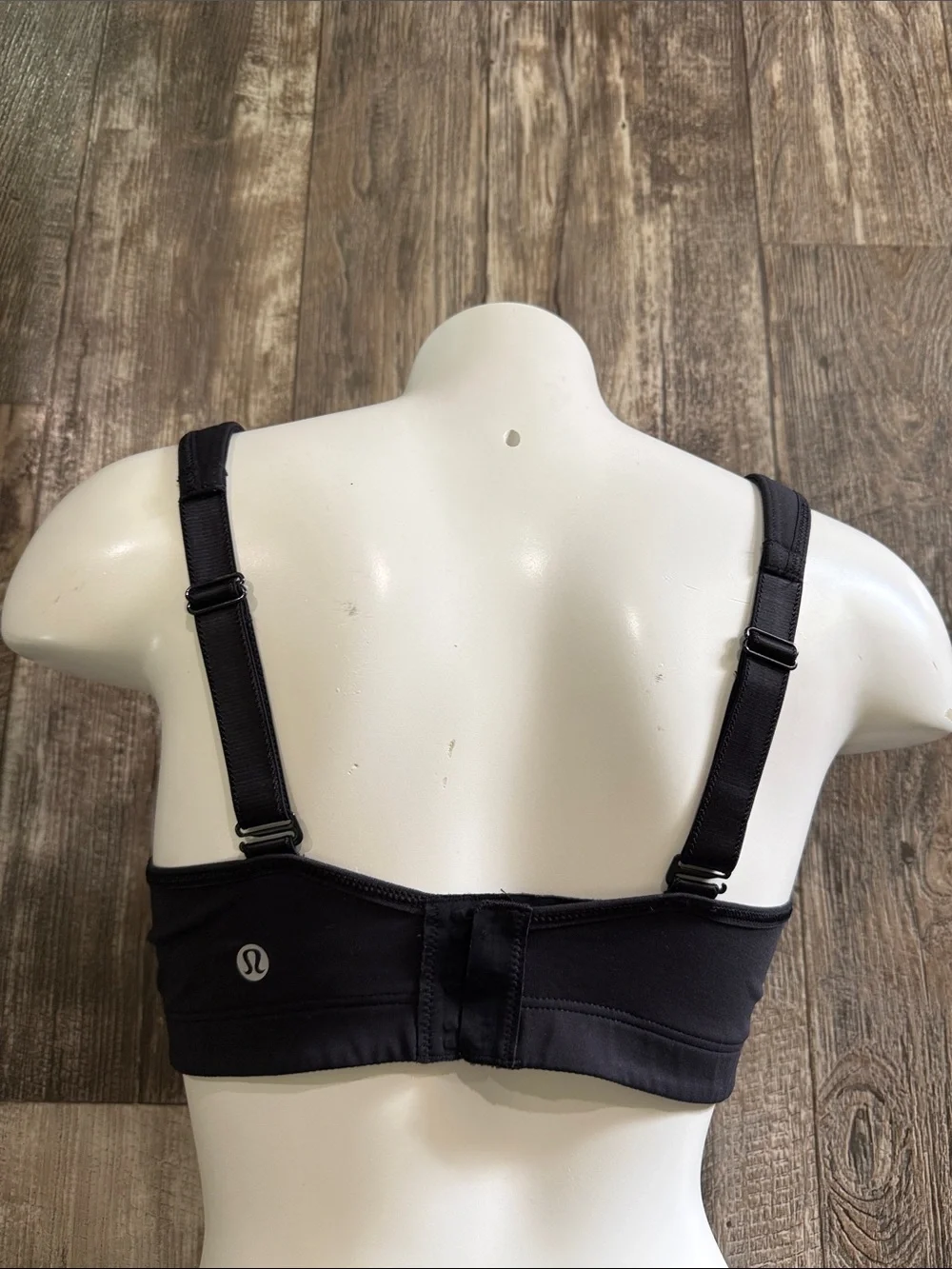 🌟lululemon athletica 🌟Black Wireless Support Crop Sports Bra C36